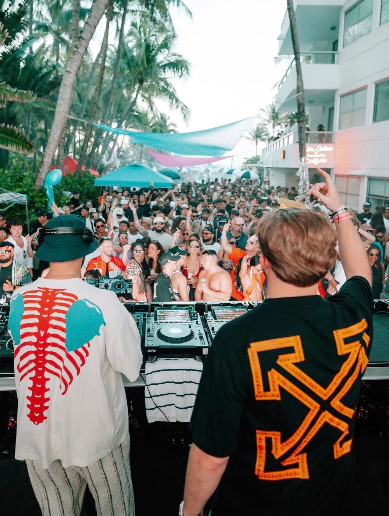 Headline DJ set at a packed Sagamore pool party